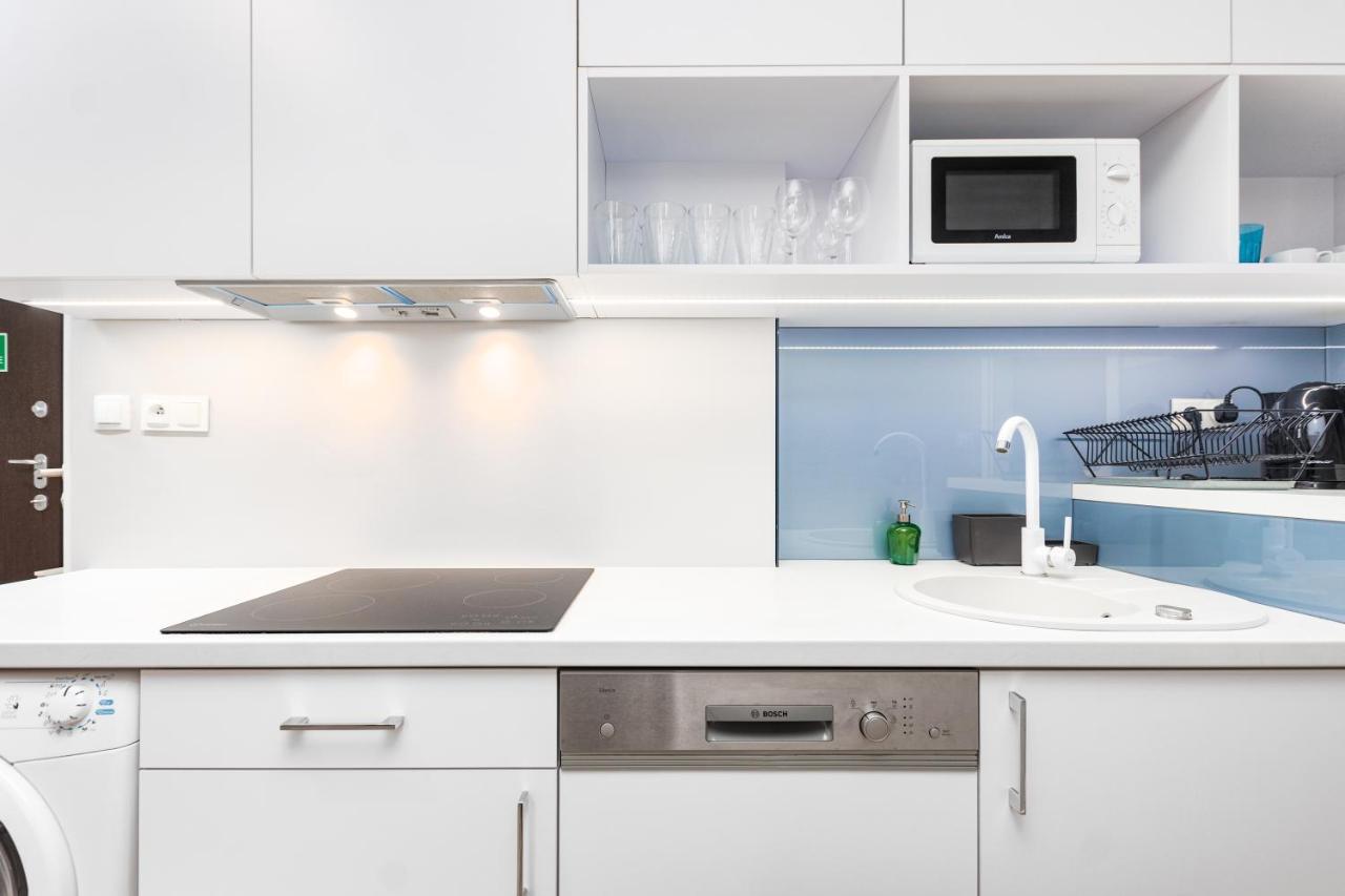 Chlodna Apartment By Your Freedom وارسو المظهر الخارجي الصورة