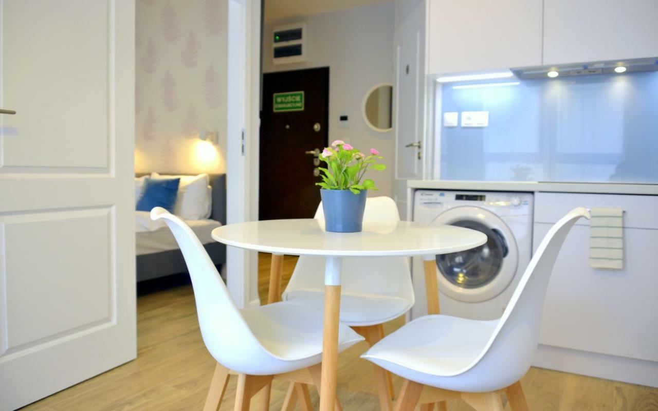 Chlodna Apartment By Your Freedom وارسو المظهر الخارجي الصورة